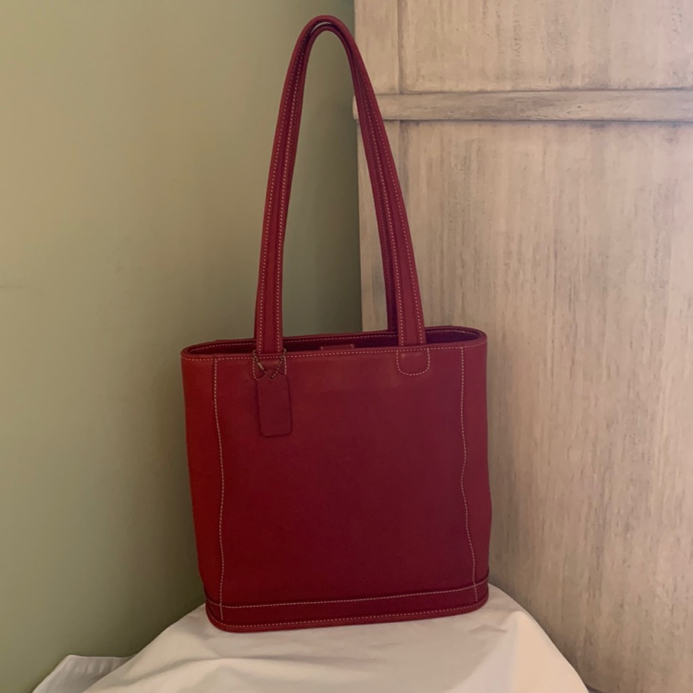 Coach red leather shoulder bag